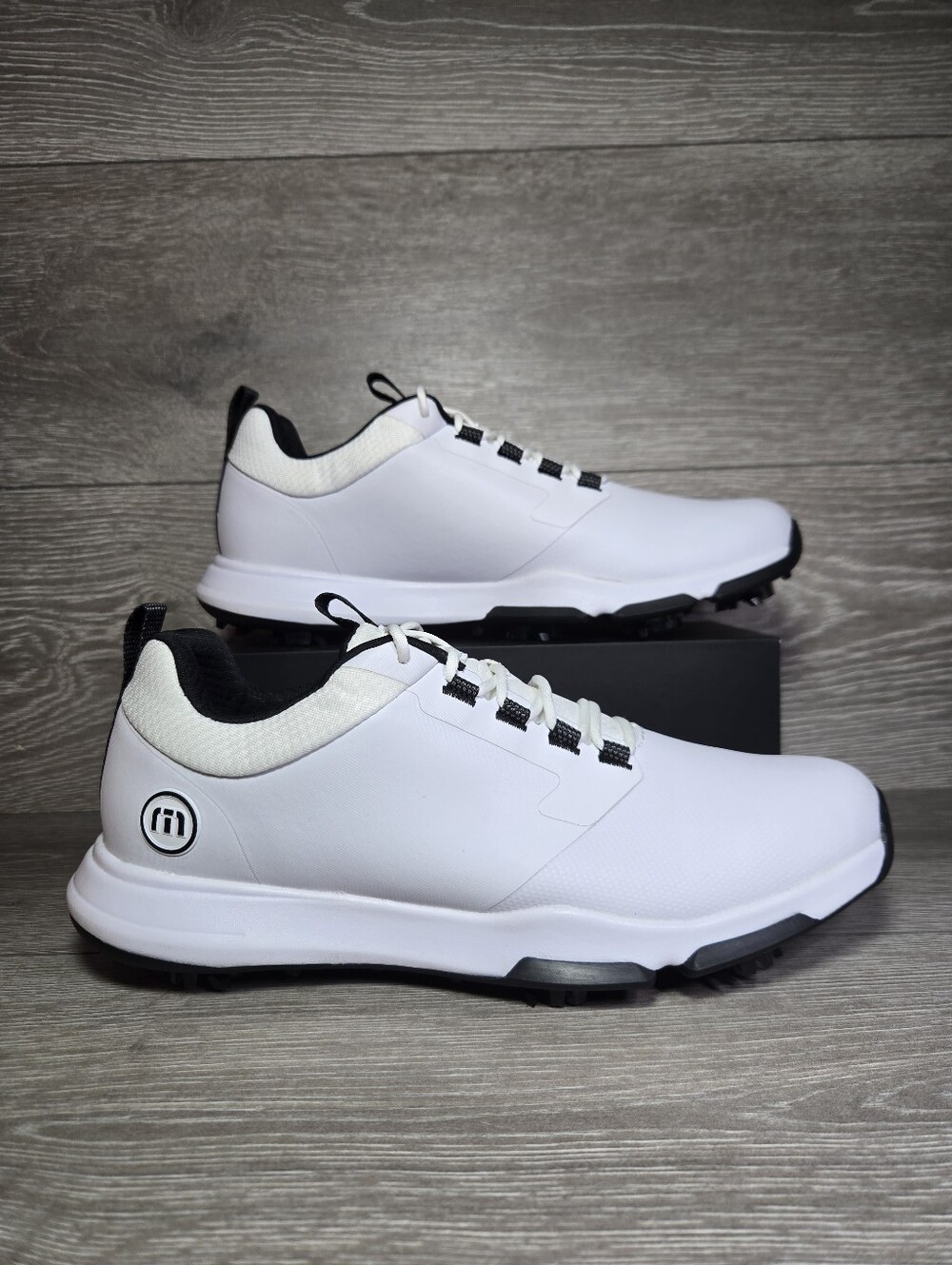 Travis Mathew Spiked Golf Shoes The Ringer 2.0 1MAA564 Men's Size 8.5 White New